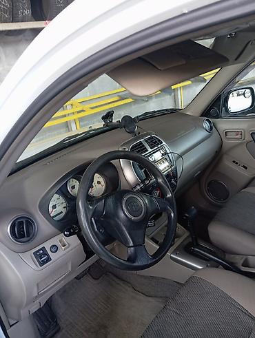 коробка рав 4: Toyota RAV4: 2002 г., Автомат, Бензин, Кроссовер — 2