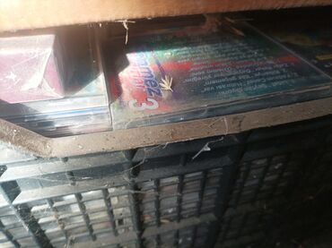 CD, DVD disklər və kassetlər: Orjinal kasetler balacalar 5 AZN vidyo kasetler 8 azn yumuru kasetler — 8