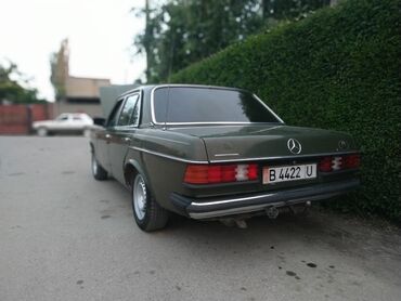 мерседес 4 2: Mercedes-Benz W123: 1982 г., 2 л, Дизель