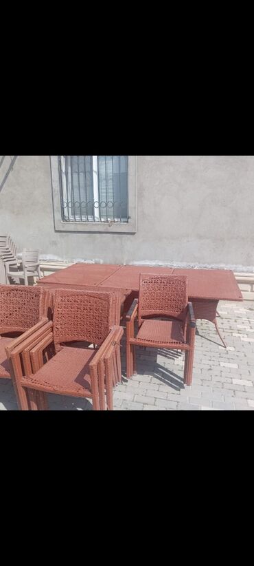 restoran stulu: 💫Ruhan. 4 dest satilir Bir dest 170 azn 1 Masa 4 stul Unv Goredil
