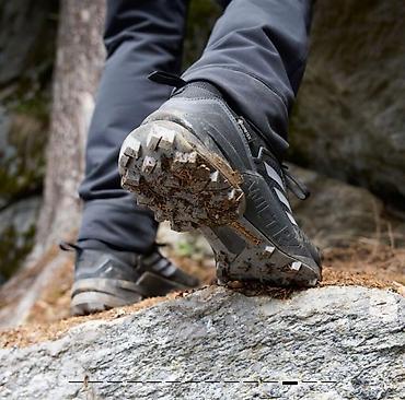 Кроссовки и спортивная обувь: Мужские кроссовки, 39, Adidas, Новый, цвет - Черный, Бесплатная доставка — 11