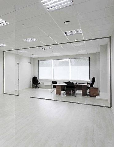 Перегородки на заказ: На заказ Цельностеклянная перегородка, Для офиса, Бронированное стекло, Монтаж, Демонтаж, Бесплатный замер — 25