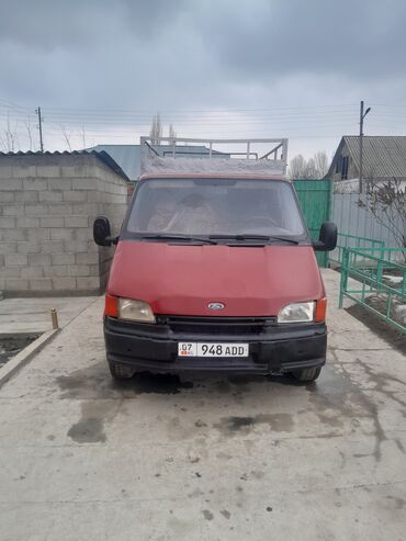 Ford: Ford Transit: 1992 г., 2.5 л, Механика, Дизель