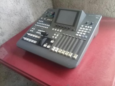 Elektronika: Mx70 iki cut kabel iki televizor biri komputer monitorudur ses oturucu