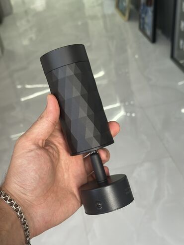 Digər işıqlandırma: Lampası dəyişən raket formalı tavan üstü spot. Metal korpusludur — 6