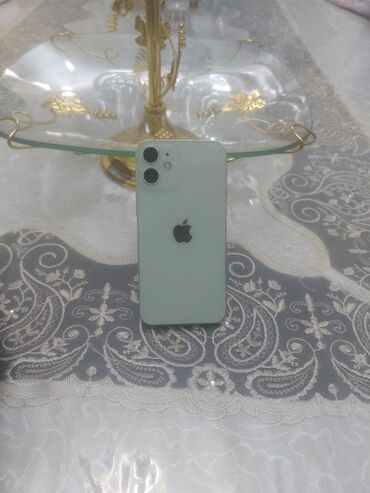 продать сломанный телефон на запчасти: IPhone 12 mini, Б/у, 64 ГБ, Alpine Green, Защитное стекло, Чехол, 88 %