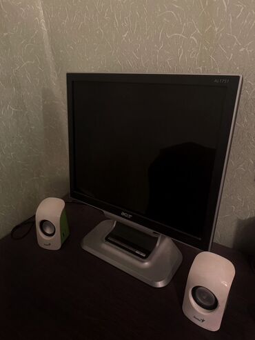 İkinci əl kompüter Acer
Klaviatura və kalonka da daxildir