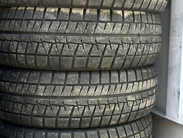 ключи автомобиля: Шиналар 205 / 60 / R 16, Кыш, Колдонулган, Жуп, Жеңил унаалар, Жапония, Bridgestone
