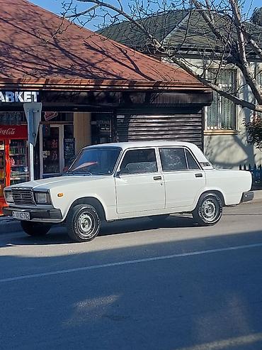 Продажа авто: VAZ 2107 sedan - Korpus: ağ rəng, 4 qapı, klassik “yeddilik” dizaynı — 3