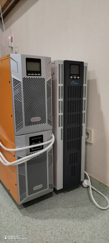 Monitorlar: Ups elektrik kəsiləndə əvəz edir təzəsi 2600 azdi biz 1500 azn