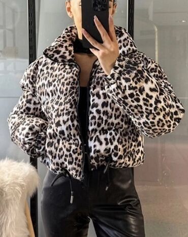Cinslər: Puxovik kurtka, Bershka, One size