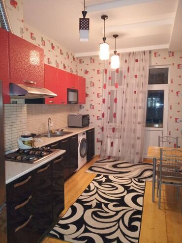 Uzunmüddətli kirayə mənzillər: Xətai metrosuna yaxın 16 mertebeli binanın 4-cü mərtəbəsində yerləşən — 4