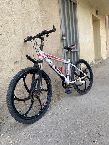 Şəhər velosipedləri: İşlənmiş Şəhər velosipedi Trek, 26", sürətlərin sayı: 32, Ünvandan götürmə, Ödənişli çatdırılma