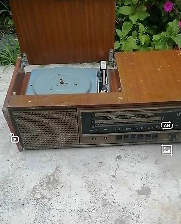 gramofon: Salam belə retro gramafonlar var. Podvalda qalıb uzun müddətdir — 3