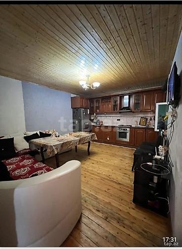 daş karxanası: 5 Sot torpaqla. 2 mertebe ev. masurta. 200. Metr məsafə var. yolu — 4