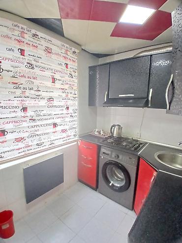 suvalanda ev: Hezi Aslanov metrosu yaxinligi Nevrocerahiyeye yaxin 2 otaq bina evi — 1