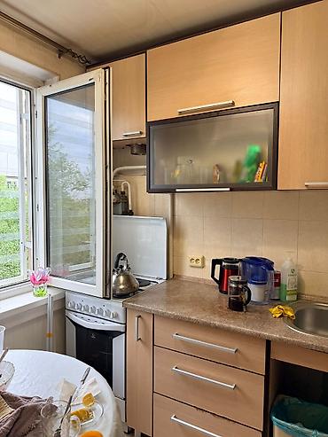 Продажа квартир: 3 комнаты, 58 м², 10 мкр 104 серия, 4 этаж — 12