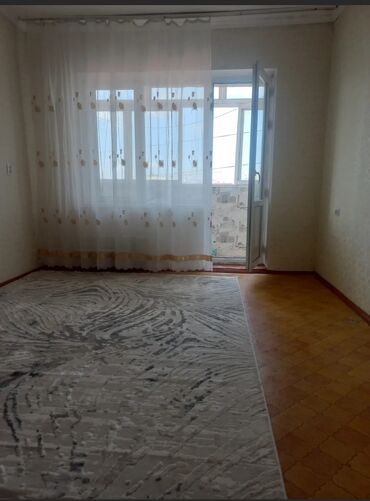 Продажа квартир: 5 и более комнат, 35 м², 105 серия, 9 этаж