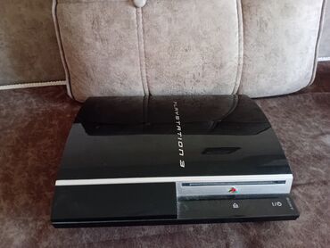 Playstation 3 fat 75 yaddaş 2ci əl .2 costik üsdündə verilir