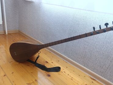 real gitara: Öz şəxsi sazım olub Az istifadə elemişem Real aliciya endirim ola