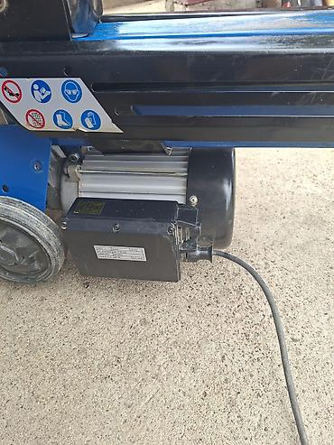 Ostali električni alati: Električni horizontalni cepač za drva - Pogon: elektro-motor na 230 V — 1