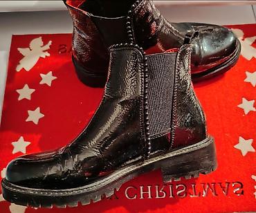 nine west papuče: Ženske lakovane gležnjače – crne, Chelsea stil - Sjajan crni lak — 2