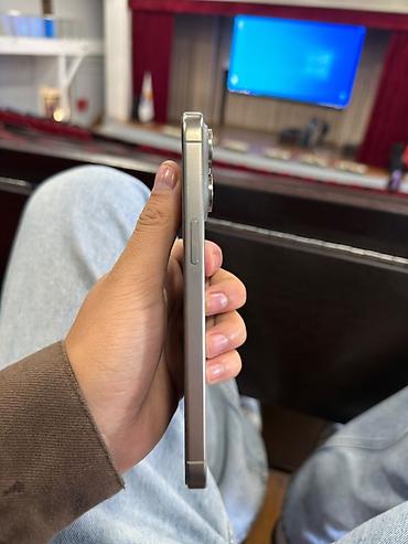 Мобильные телефоны и аксессуары: IPhone 15 Pro Max, Б/у, 256 ГБ, Natural Titanium, Коробка, 81 % — 3