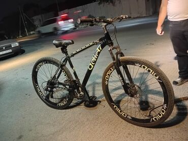 İşlənmiş Şəhər velosipedi Adidas, 29", sürətlərin sayı: 16, Ödənişli çatdırılma