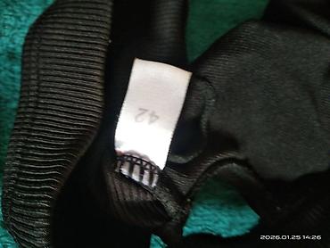 Другая женская одежда: Пакет женских вещей! В пакете: 1. Джинсы новые 2. Джинсы старые at lalafo.kg — 13 Другая женская одежда: Пакет женских вещей! В пакете: 1. Джинсы новые 2. Джинсы старые — 13