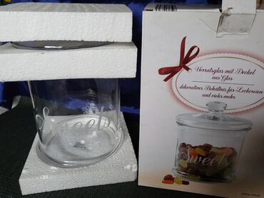 Ostalo posuđe: Bombonijera nova veca,staklena Nemacka. Nova,sve na njoj odsjaj od — 20