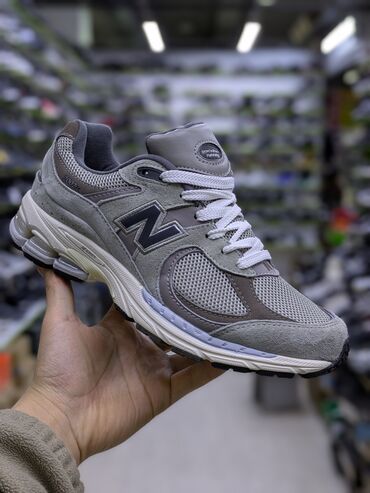 койнок кыргыз: Мужские кроссовки, 44, New Balance, Новый, цвет - Бежевый, Самовывоз, Платная доставка