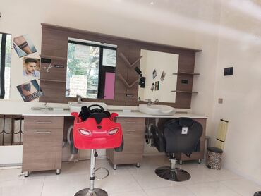 gozellik salon dizaynlari: Salon masaları