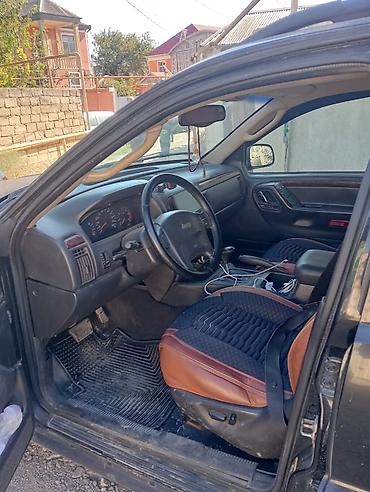 Jeep: Jeep Grand Cherokee: 2.7 l | 2003 il Ofrouder/SUV — 5