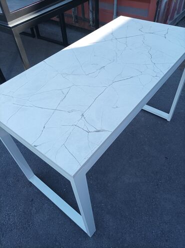 Другая мебель: Офисный стол. Компьютерный стол. Письменный стол. Обеденный стол. У — 25