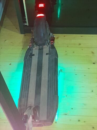 Samokatlar: Salam hec bir problemi yoxdur əla vəziyyəti var ideal 45 qedir və — 5