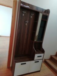 угловые диваны для кухни: Dehliz ücün paltar asmağa wkaf tecili satılır tezedir