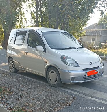 Toyota: Toyota Funcargo: 2001 г., 1.5 л, Автомат, Бензин