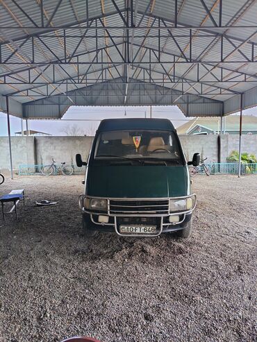 QAZ: QAZ GAZel: 2.7 l | 1999 il 2000 km Mikroavtobus — 2