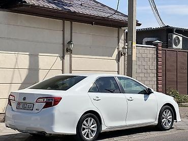 byd 06 ev: Toyota Camry: 2013 г., 2.5 л, Автомат, Гибрид, Седан — 4