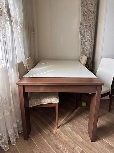 dekor vitrin: Qonaq otağı üçün mebel dəsti Tərkibi: - TV stendi: aşağı bölmə (geniş — 10