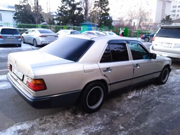 продам машину: Mercedes-Benz W124: 1988 г., 2.3 л, Механика, Бензин, Седан