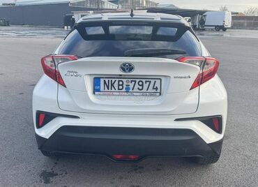 Toyota: Toyota C-HR: 1.8 l. | 2018 έ. SUV/4x4 — 4