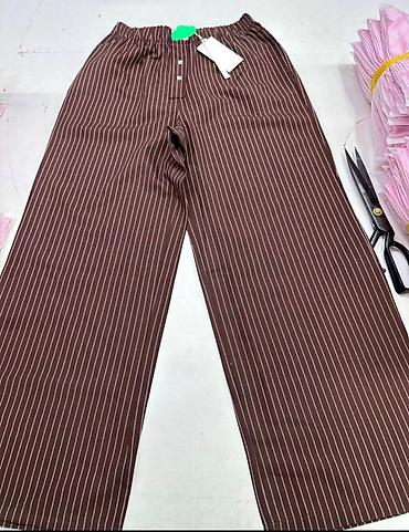 Швеи: Швея, Постоянная, Прямострочка, Район: Восточный (старый) автовокзал, Верхняя одежда, Оплата: Еженедельно, Опыт работы: 3-5 лет опыта — 2