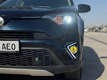 Toyota RAV4: 2017 г., 2 л, Автомат, Бензин, Кроссовер