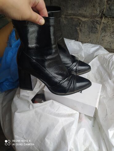 женская обувь сапоги: Ботинки и ботильоны 36, цвет - Черный