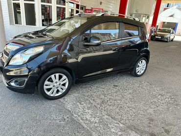 авто в рассрочку без банка без первоначального взноса в бишкеке: Chevrolet Spark: 2015 г., 1 л, Автоматтык, Бензин, Хетчбек