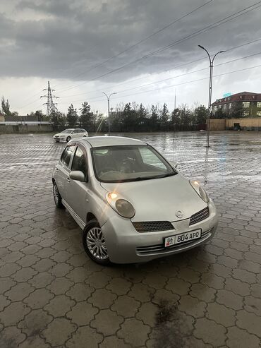 машины 300000: Nissan March: 2002 г., 1.2 л, Автомат, Бензин, Хэтчбэк