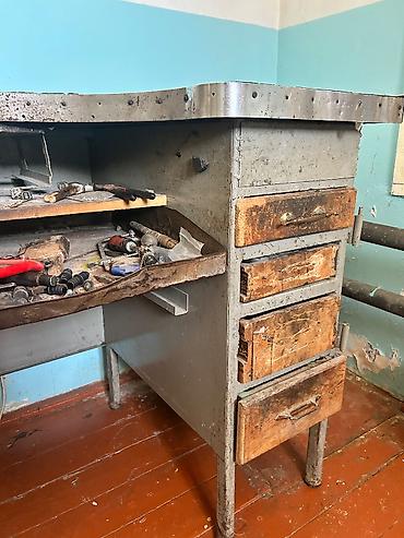 spotter satilir: Metalkarkas iş masasının satışı. Zərgərlik işi üçün peşəkar iş masası — 1