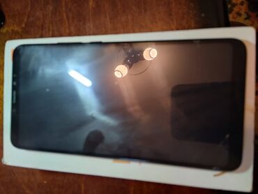 ddr 4: Xiaomi Mi Max 3, 64 ГБ, цвет - Черный, 
 Сенсорный, Отпечаток пальца, Две SIM карты