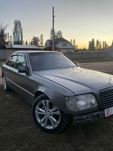 sg 9: Mercedes-Benz W124: 1989 г., Седан — 5